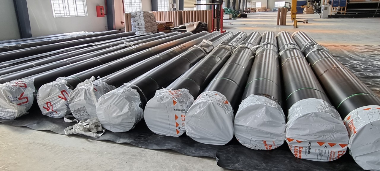 (Bạt chống thấm HDPE)